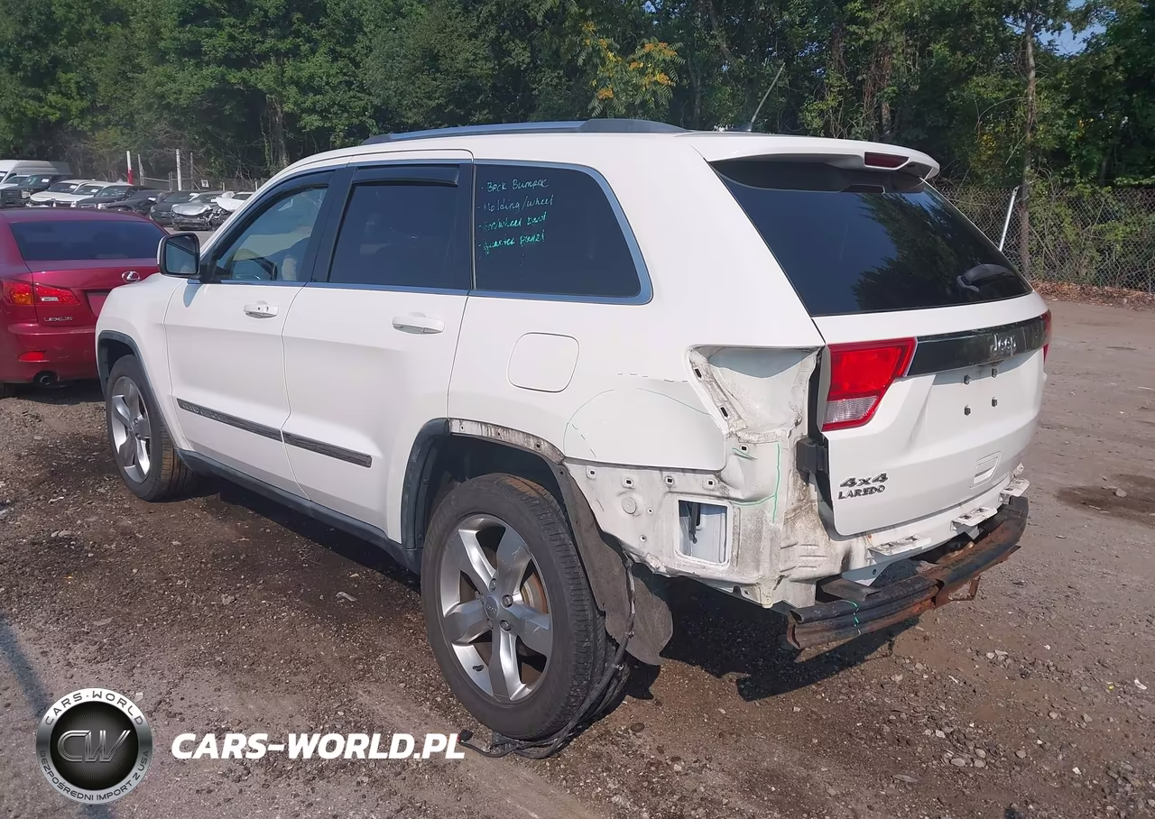 2011 Jeep Grand Cherokee Laredo VIN:1J4RR4GG8BC537282 - 3