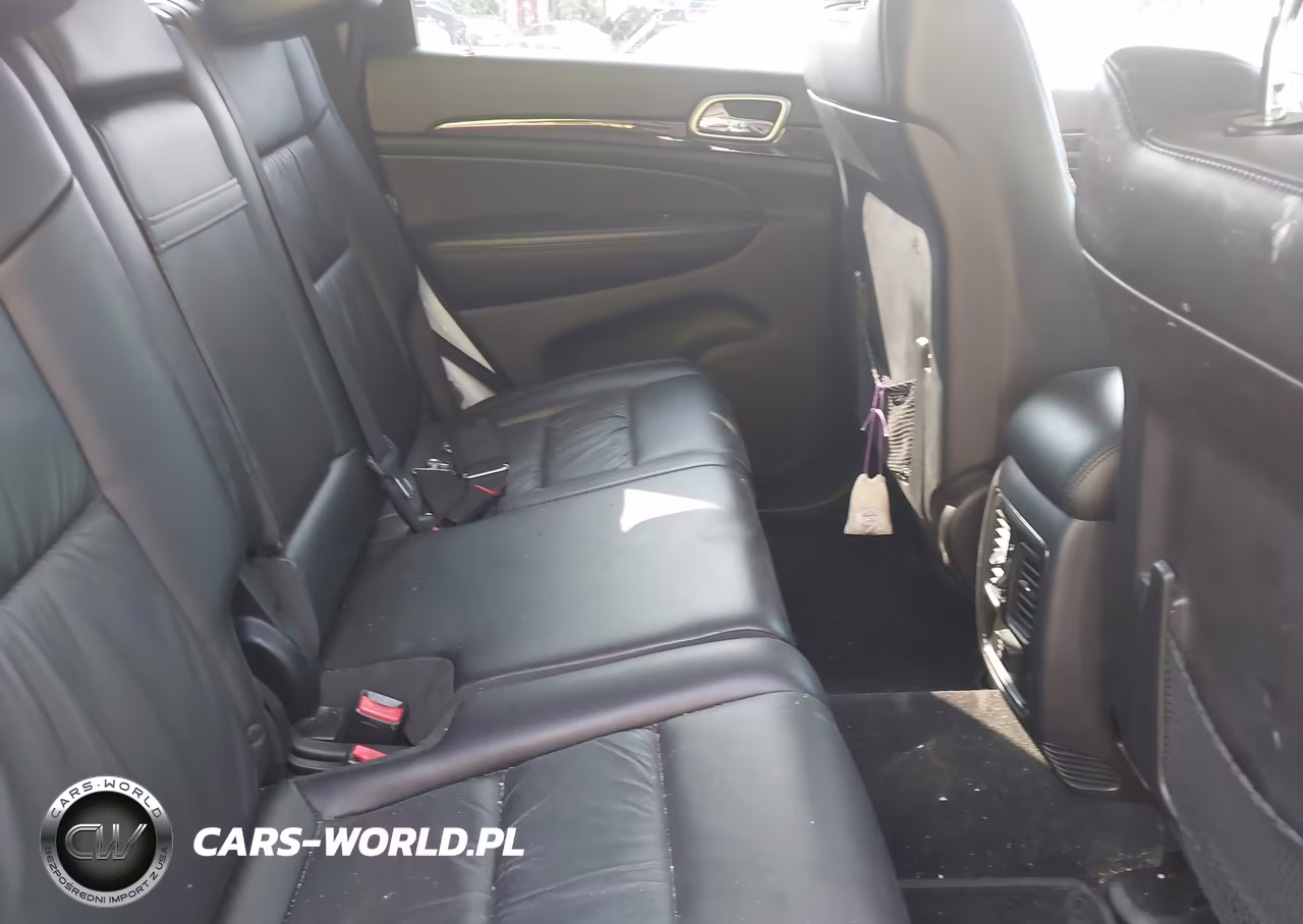 2011 Jeep Grand Cherokee Laredo VIN:1J4RR4GG8BC537282 - 8