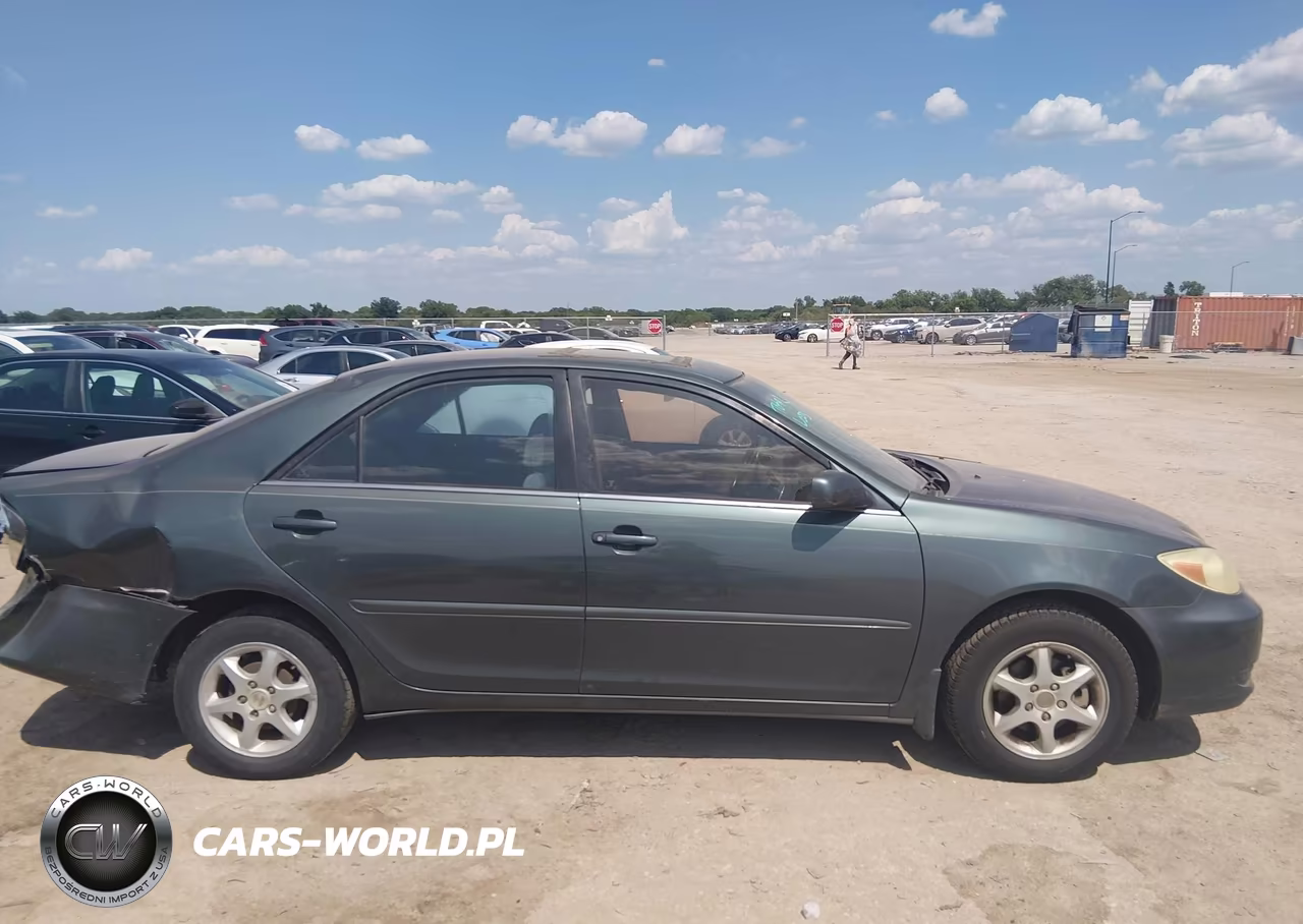 2003 Toyota Camry Le VIN:4T1BE32K63U786910 - 13