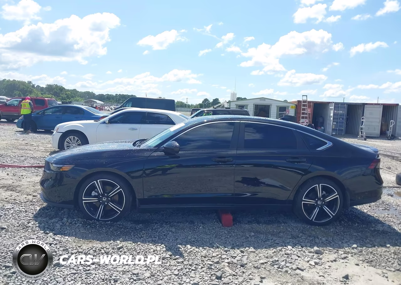 2025 Honda Accord Hybrid Sport VIN:1HGCY2F51SA098121 - 14