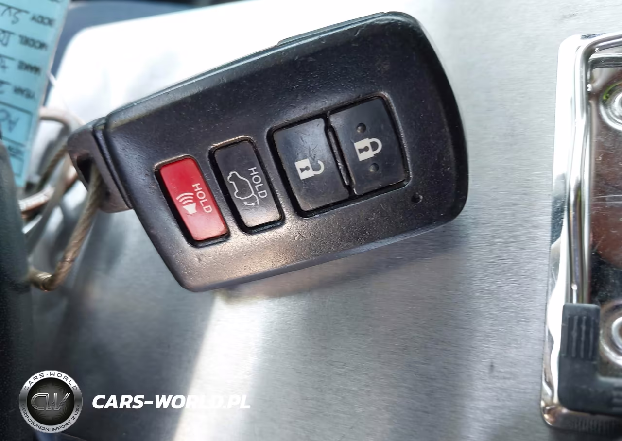 2018 Toyota Rav4 Xle VIN:2T3WFREV6JW412373 - 11