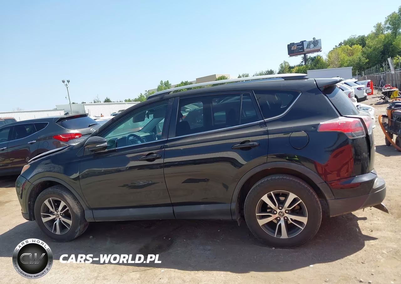 2018 Toyota Rav4 Xle VIN:2T3WFREV6JW412373 - 14