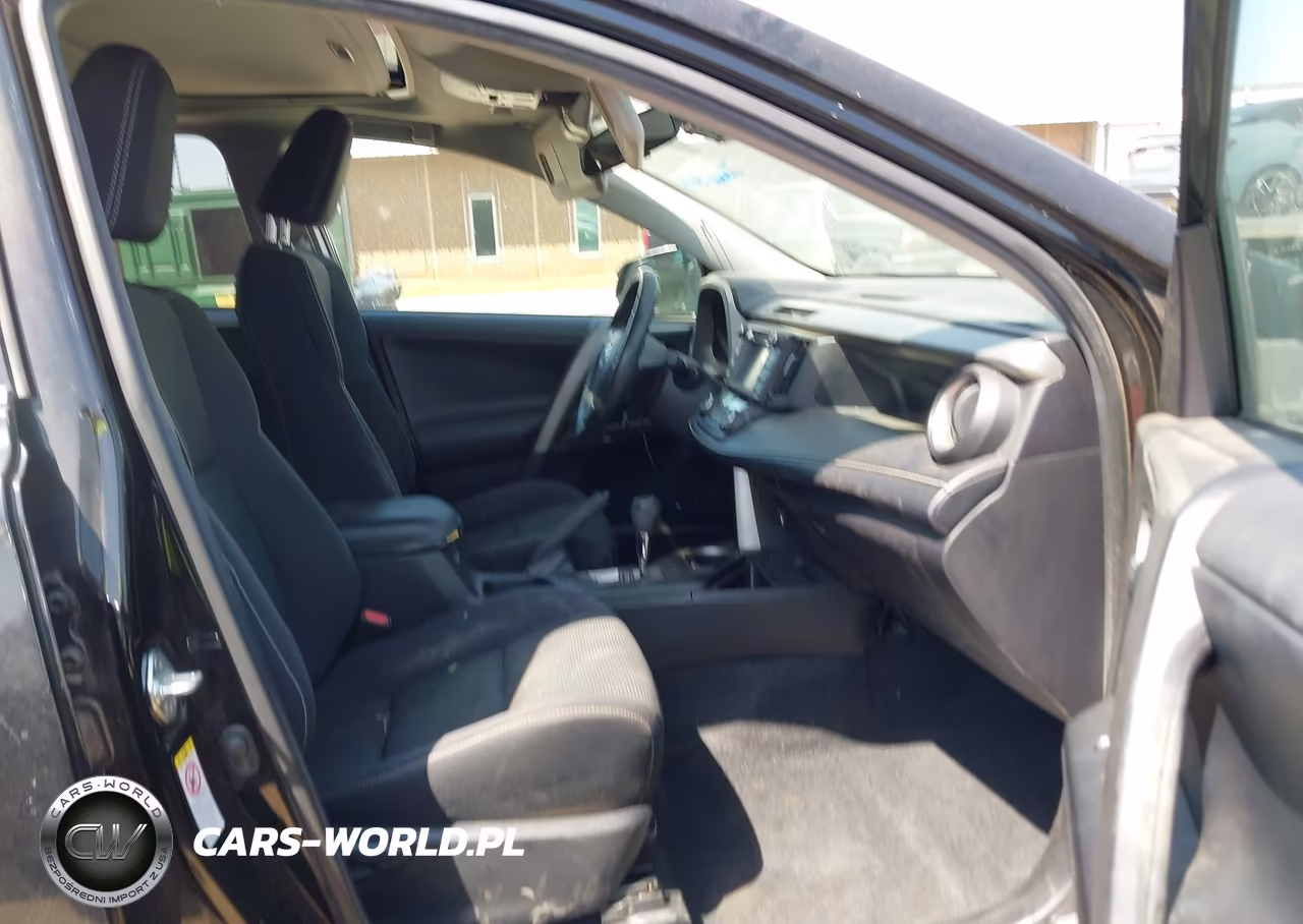 2018 Toyota Rav4 Xle VIN:2T3WFREV6JW412373 - 5