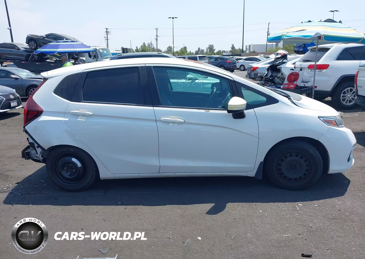 2018 Honda Fit Lx VIN:3HGGK5H45JM735442 - 14