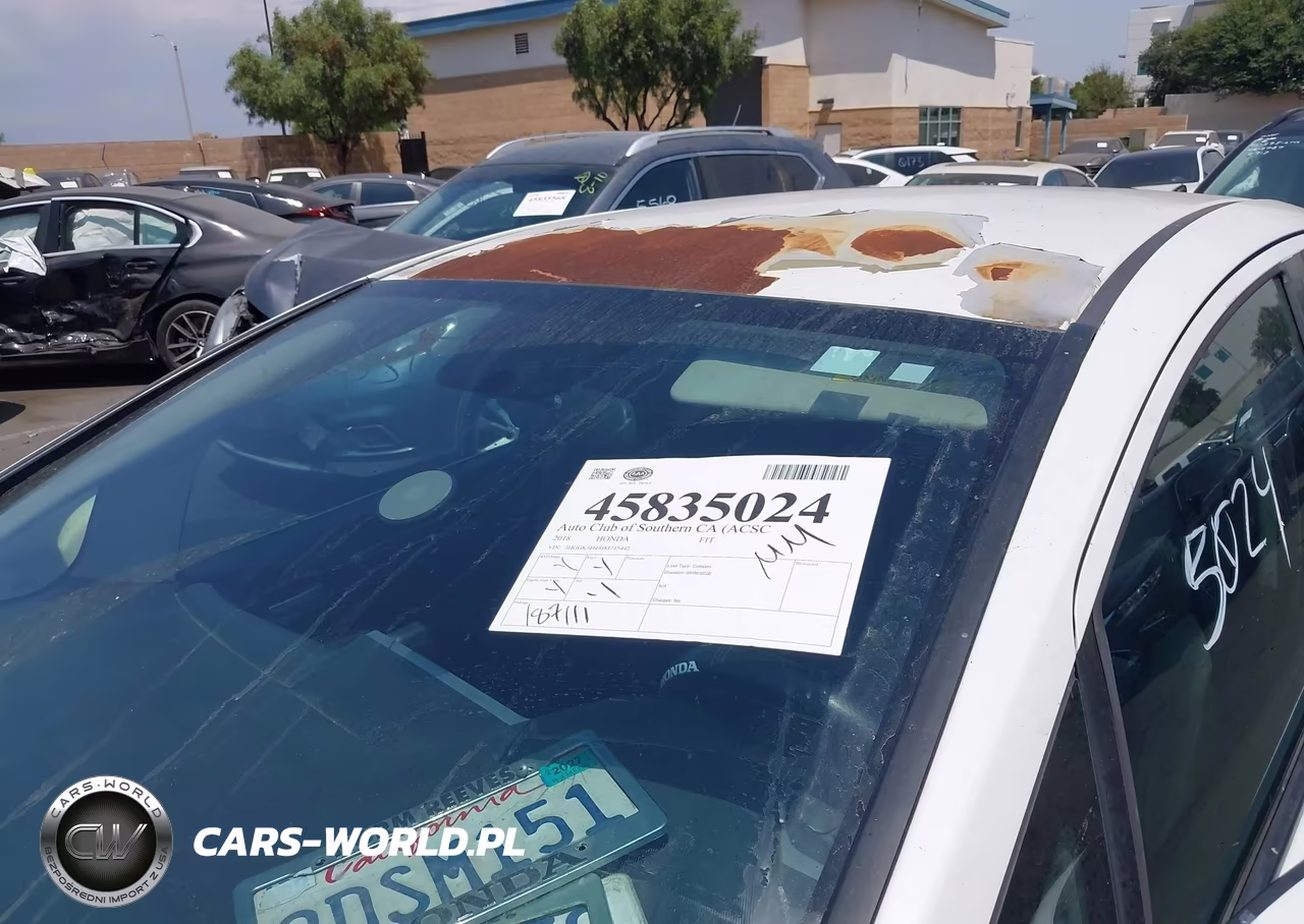 2018 Honda Fit Lx VIN:3HGGK5H45JM735442 - 18