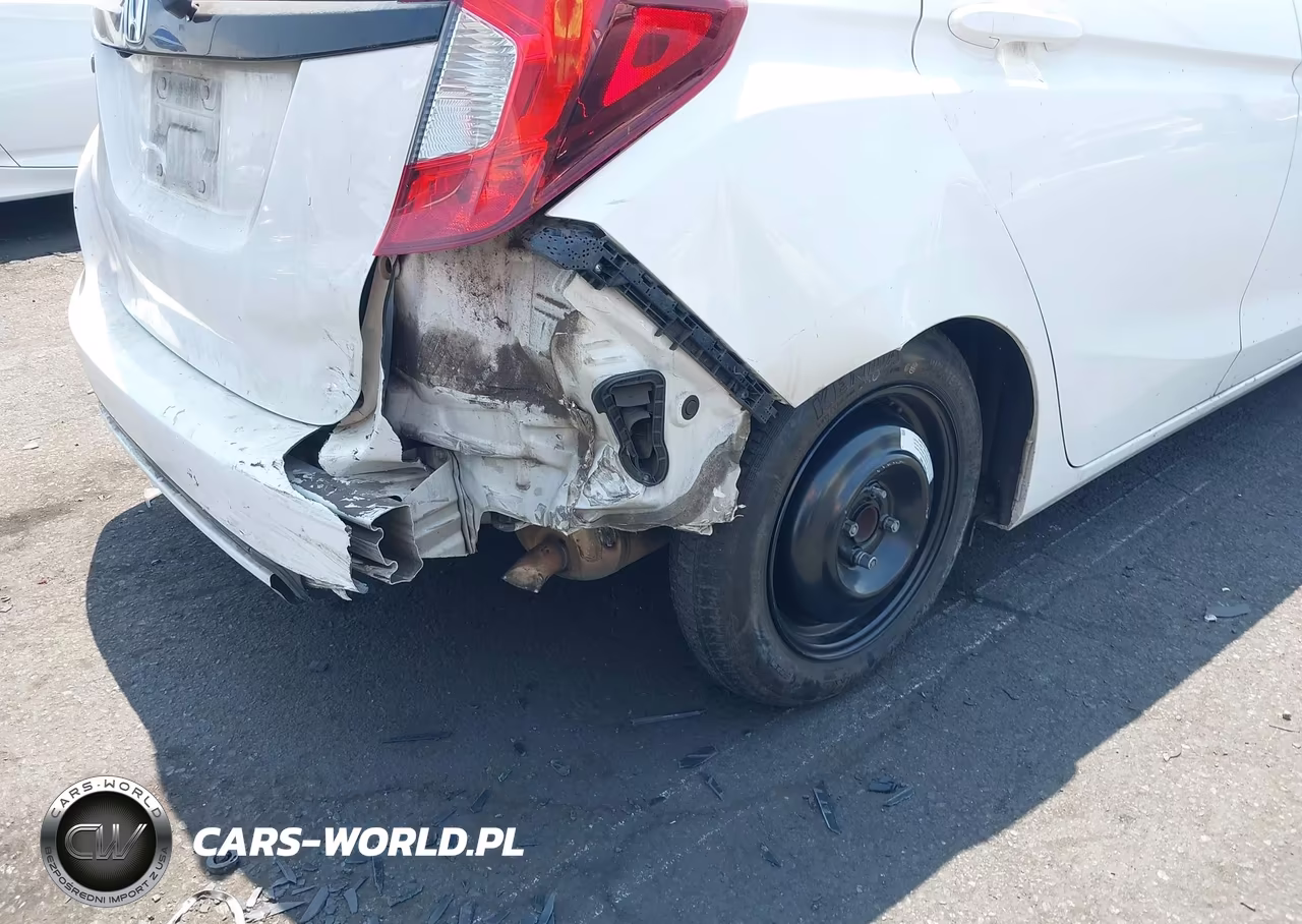 2018 Honda Fit Lx VIN:3HGGK5H45JM735442 - 6