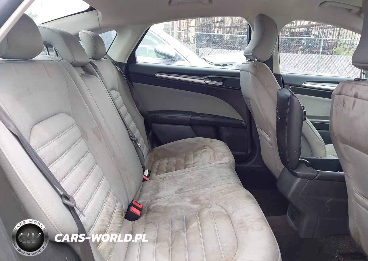 2015 Ford Fusion S VIN:3FA6P0G75FR189204 - 8