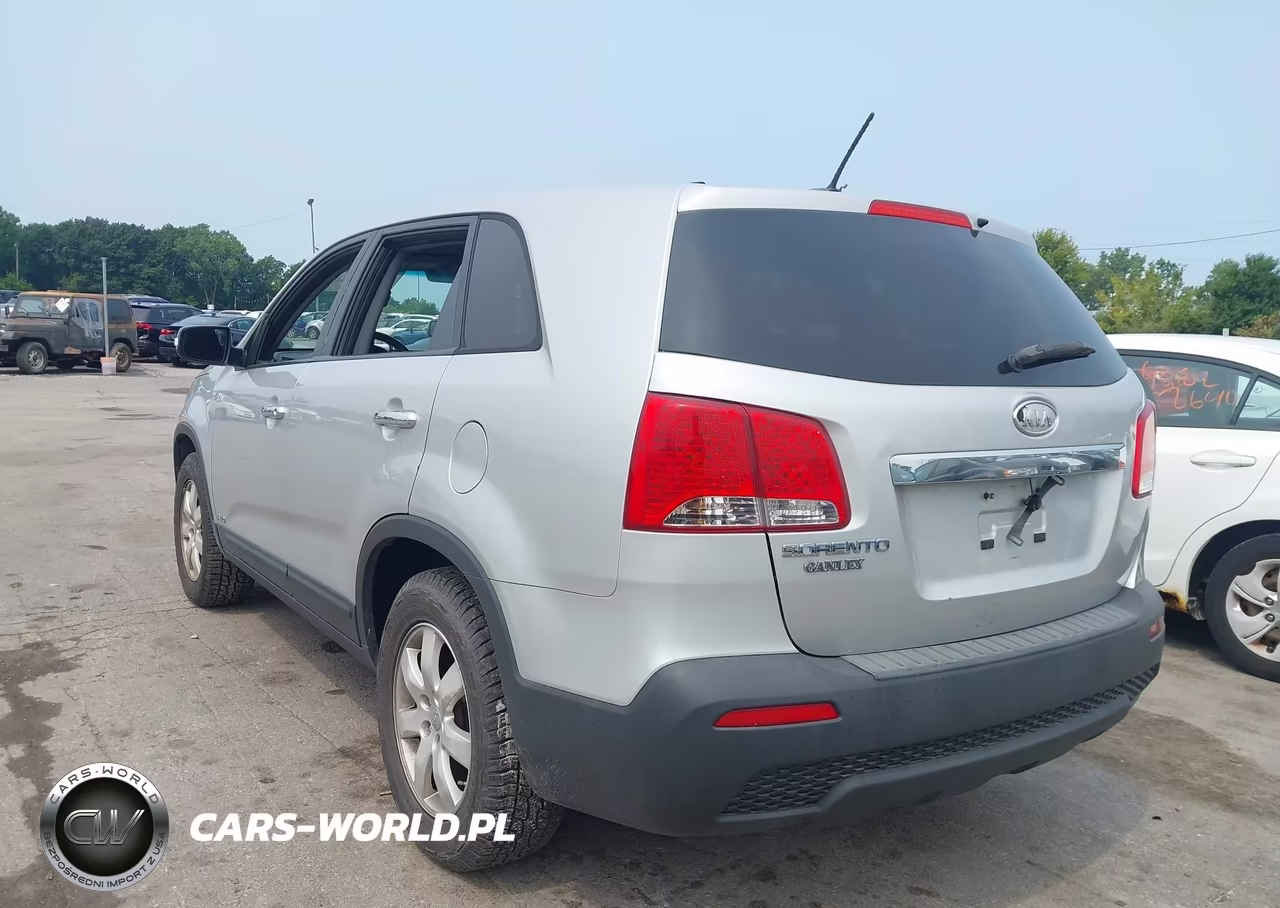 2013 Kia Sorento Lx VIN:5XYKTDA6XDG414316 - 3