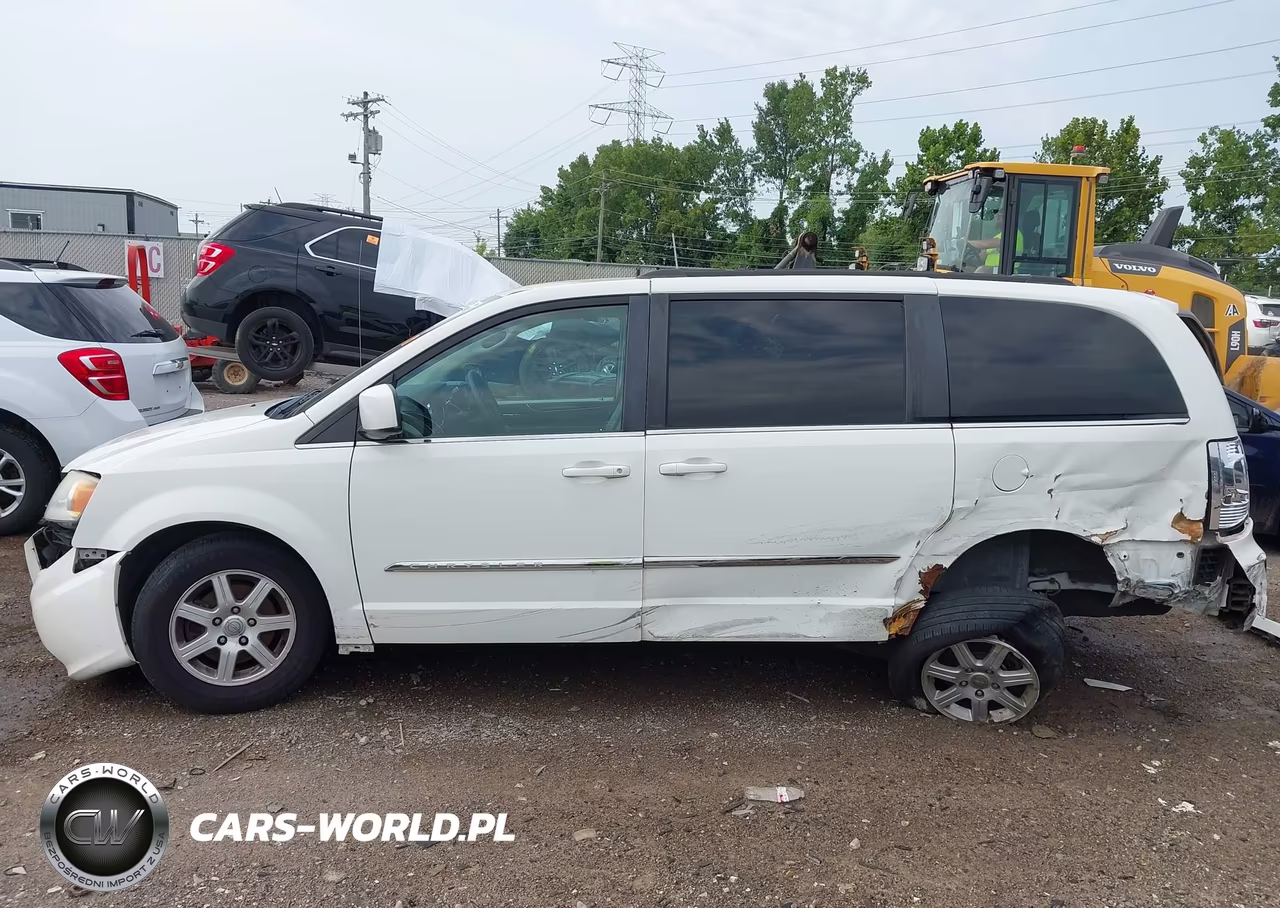 2012 Chrysler Town & Country Touring VIN:2C4RC1BGXCR288909 - 15