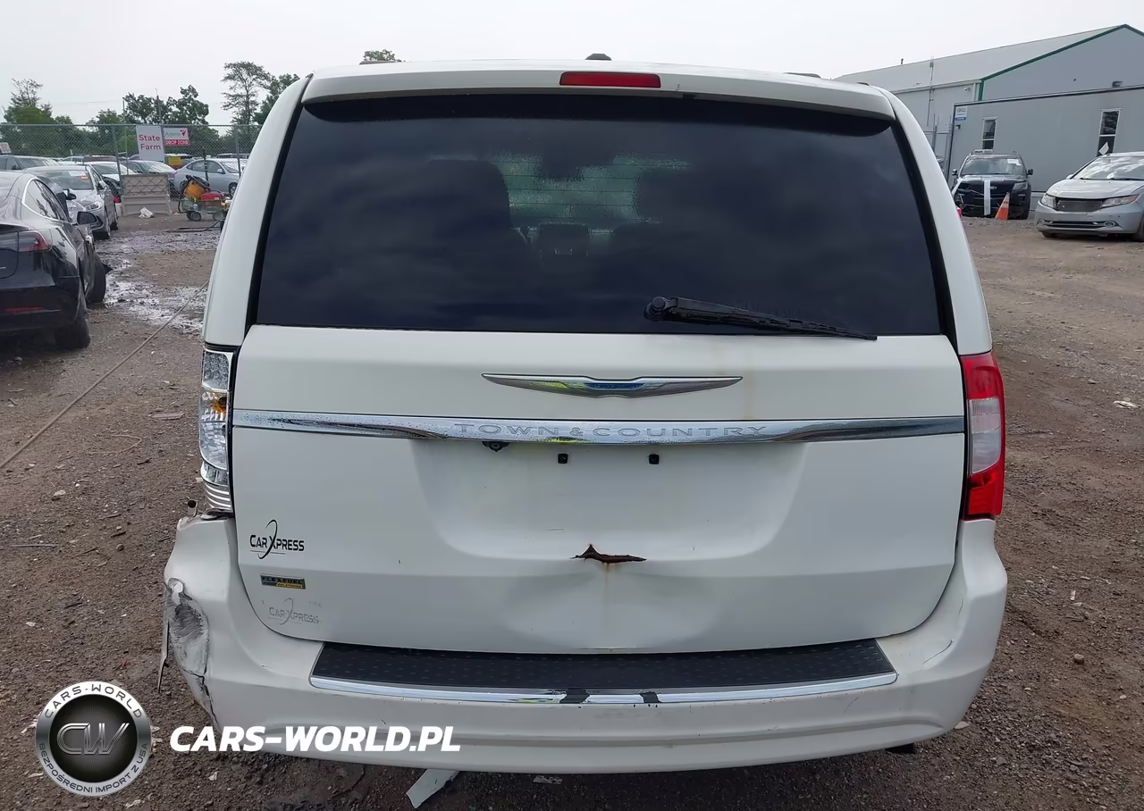 2012 Chrysler Town & Country Touring VIN:2C4RC1BGXCR288909 - 17