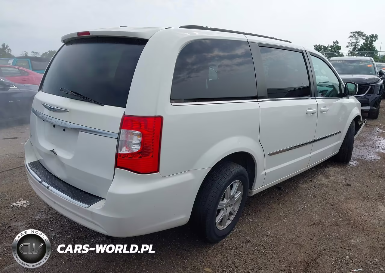 2012 Chrysler Town & Country Touring VIN:2C4RC1BGXCR288909 - 4