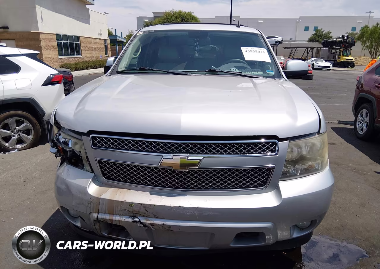 2010 Chevrolet Tahoe Lt VIN:1GNUKBE06AR275117 - 12