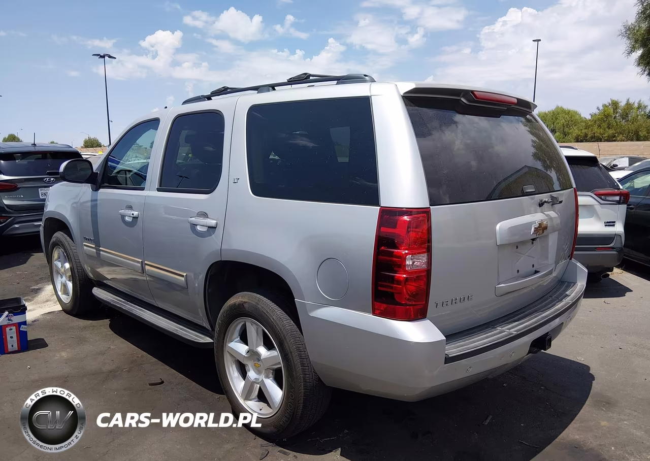 2010 Chevrolet Tahoe Lt VIN:1GNUKBE06AR275117 - 14