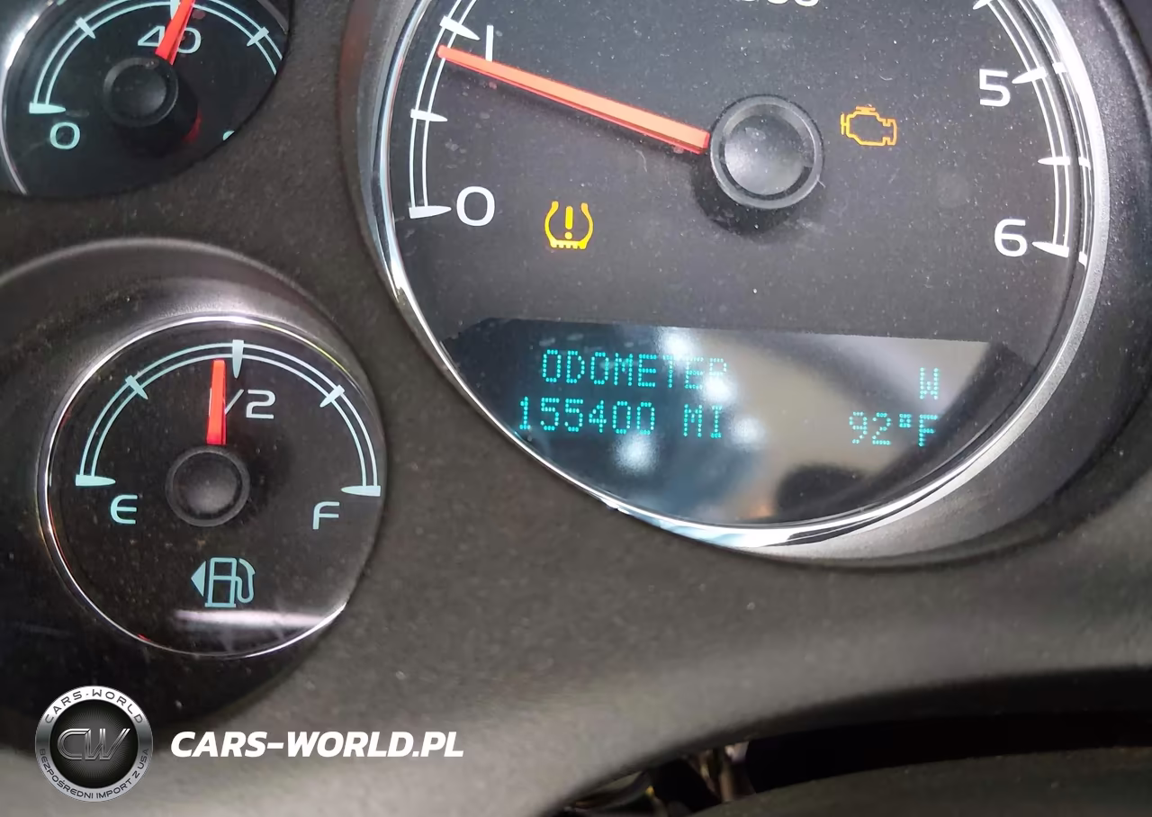 2010 Chevrolet Tahoe Lt VIN:1GNUKBE06AR275117 - 15