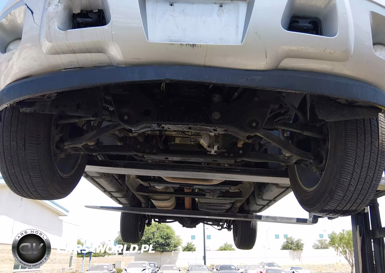 2010 Chevrolet Tahoe Lt VIN:1GNUKBE06AR275117 - 17