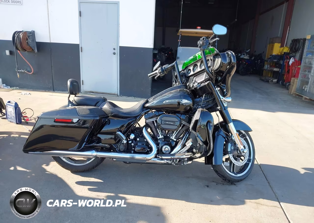 2015 Harley-Davidson Flhxse Cvo Street Glide VIN:1HD1PXN32FB961724 - 12