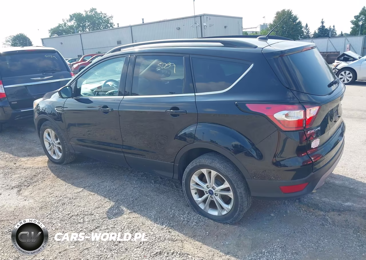 2017 Ford Escape Se VIN:1FMCU0GD2HUF05743 - 3