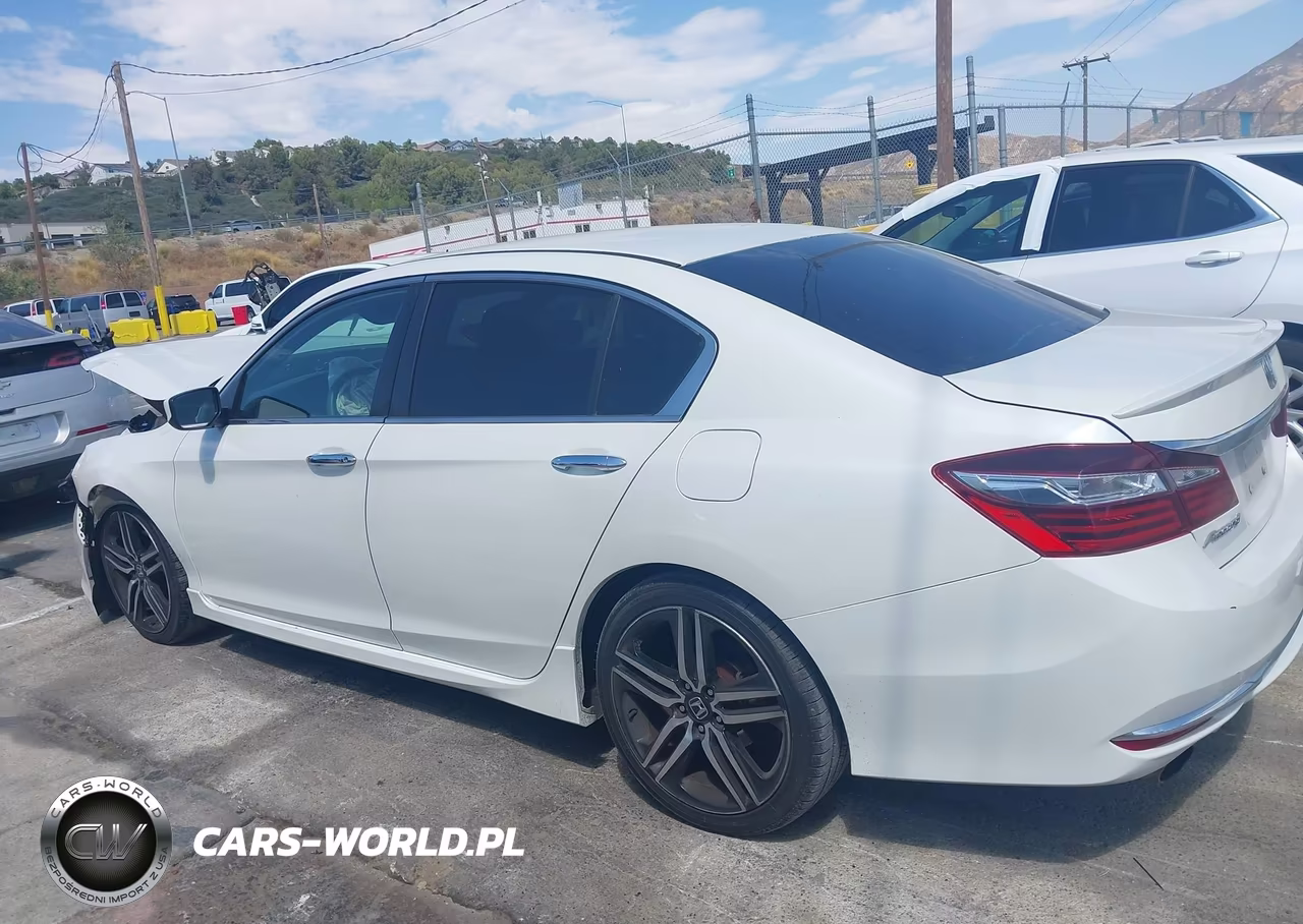 2017 Honda Accord Sport VIN:1HGCR2F56HA172316 - 14
