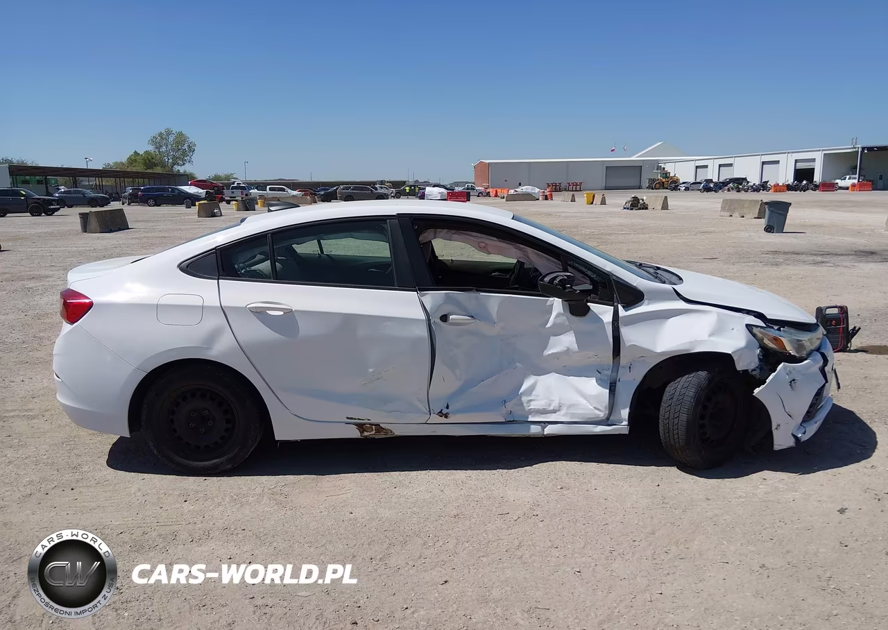 2018 Chevrolet Cruze Ls Auto VIN:1G1BC5SM9J7146332 - 13