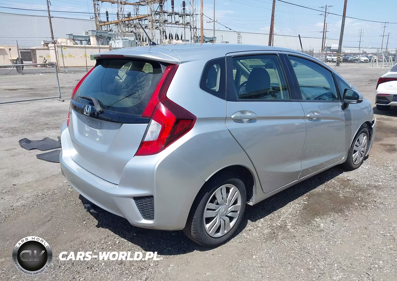 2016 Honda Fit Lx VIN:JHMGK5H53GX016120 - 4
