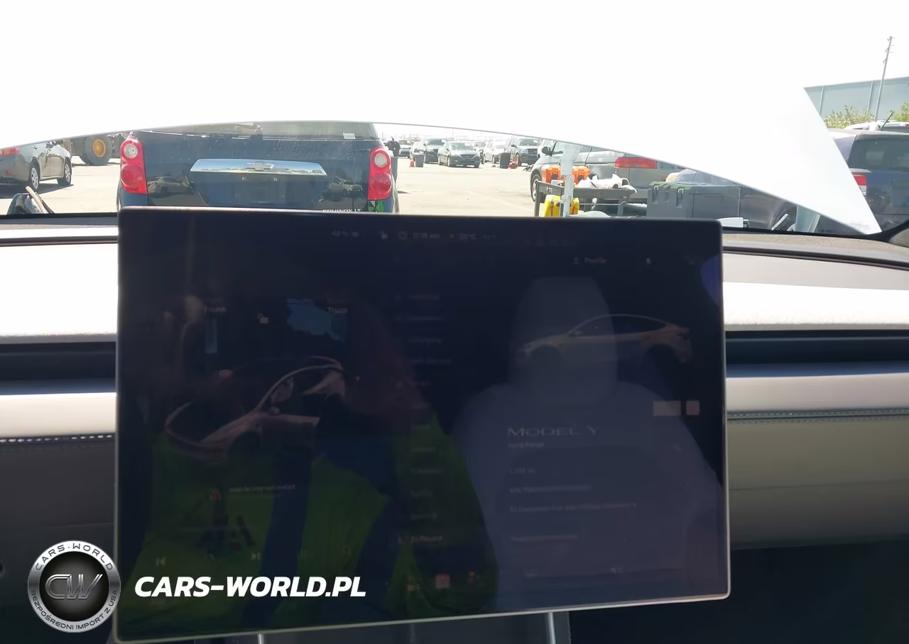 2026 Tesla Model Y Premium Rear-Wheel Drive-Rear-Wheel Drive VIN:7SAYGDED4TF632882 - 19