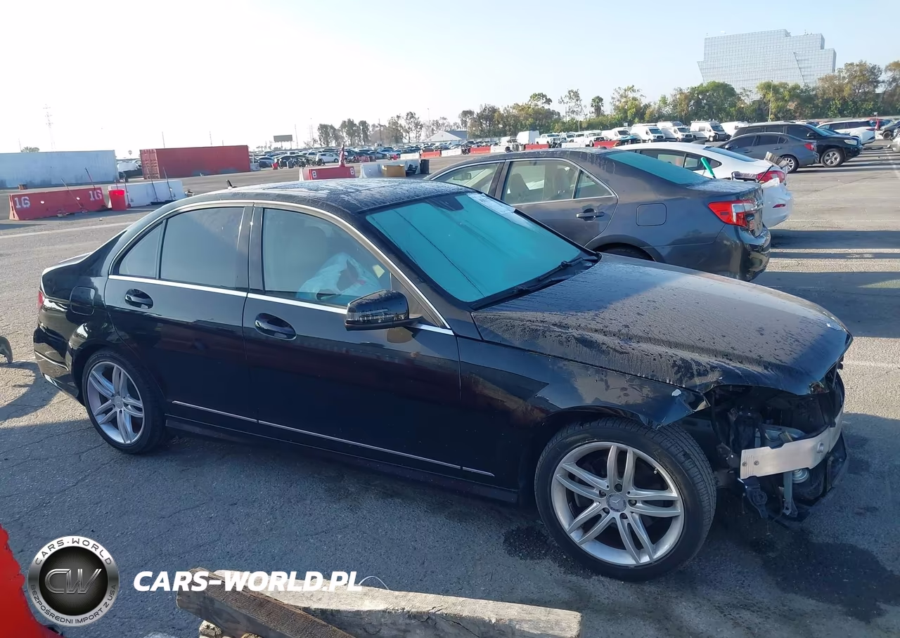 2013 Mercedes-Benz C 250 Sport VIN:WDDGF4HB9DA767703 - 14
