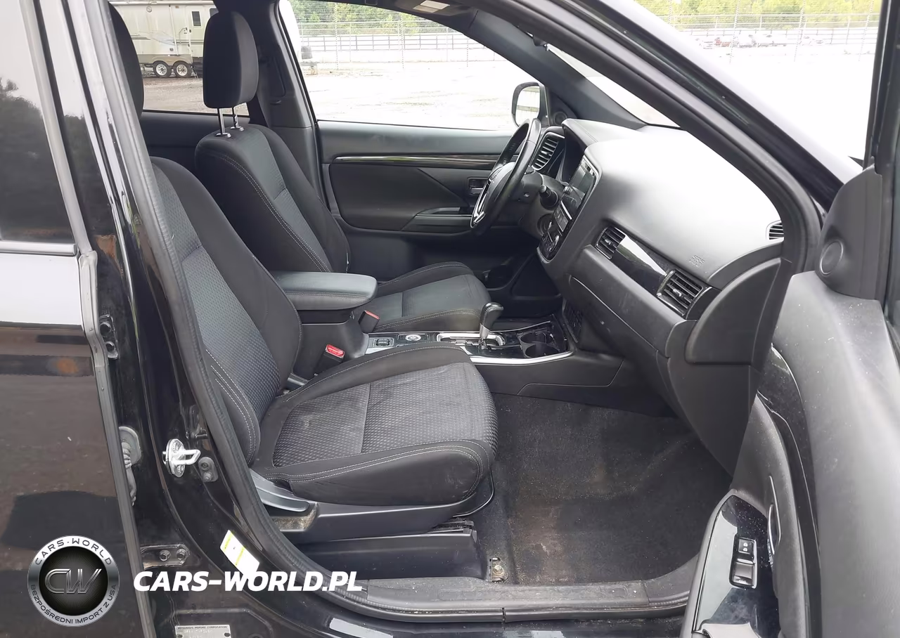 2018 Mitsubishi Outlander Le VIN:JA4AZ3A38JZ019505 - 5