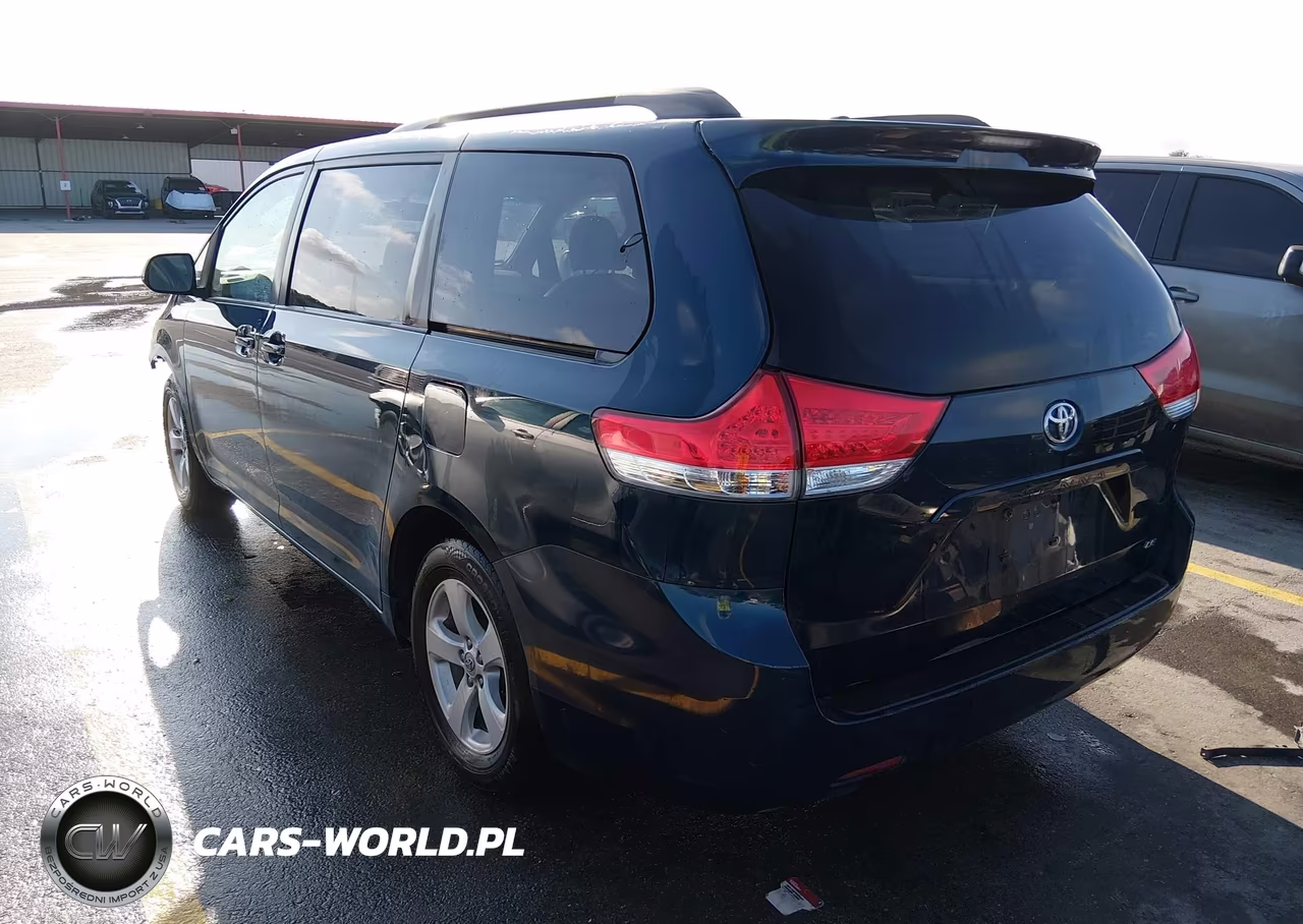 2012 Toyota Sienna Le 8 Passenger VIN:5TDKA3DC1CS011909 - 3