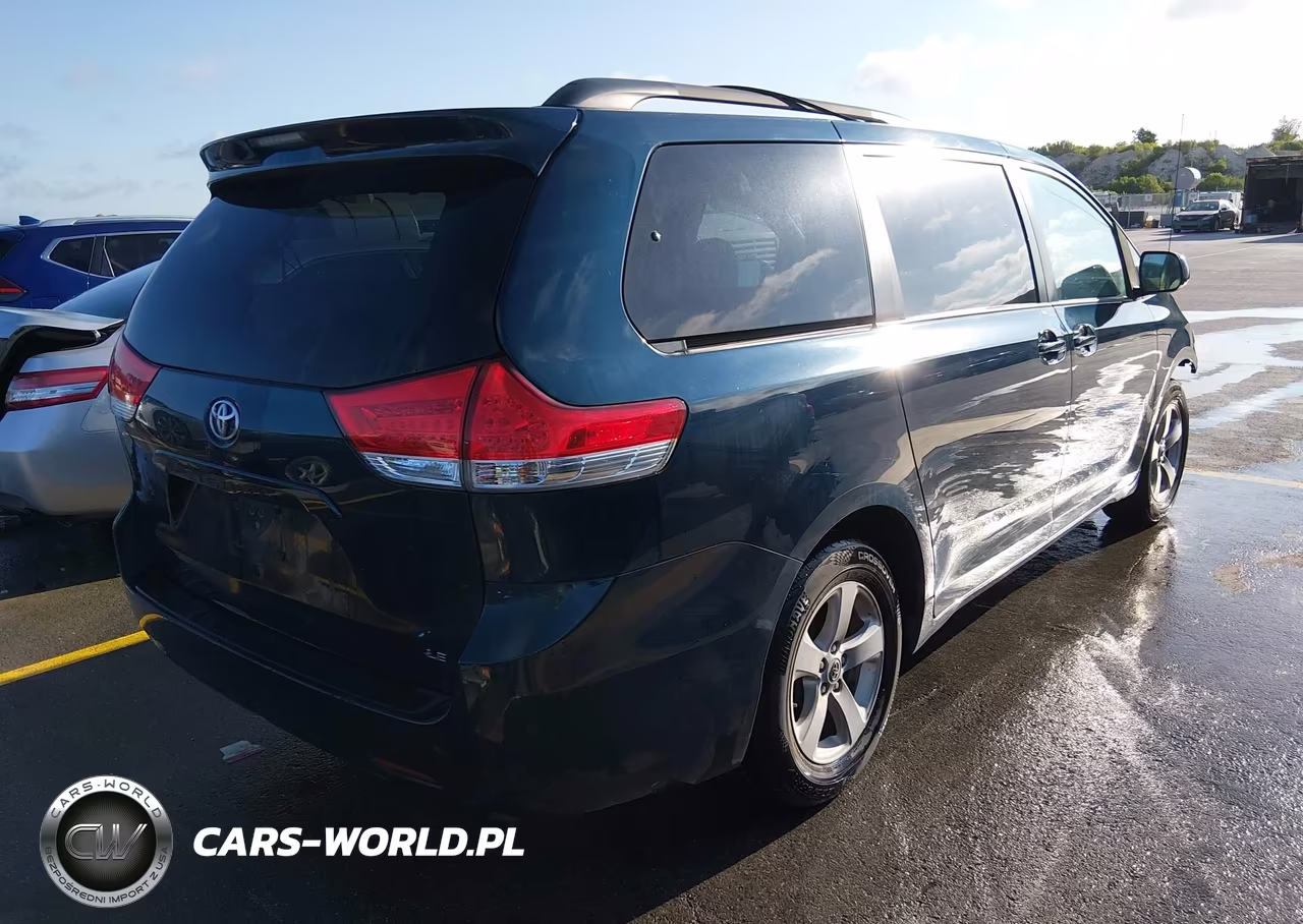 2012 Toyota Sienna Le 8 Passenger VIN:5TDKA3DC1CS011909 - 4