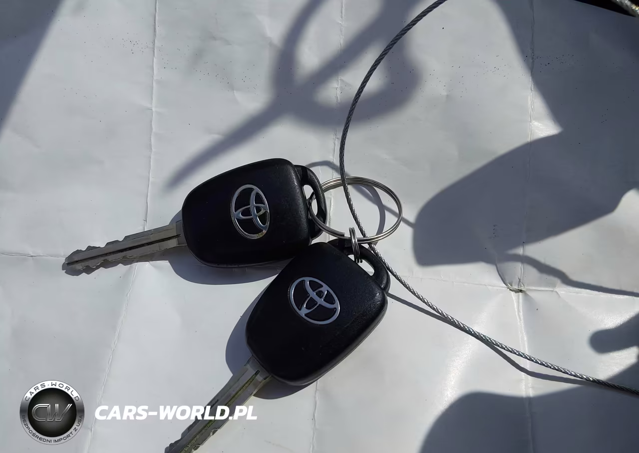 2017 Toyota Corolla Se VIN:5YFBURHE6HP660367 - 11