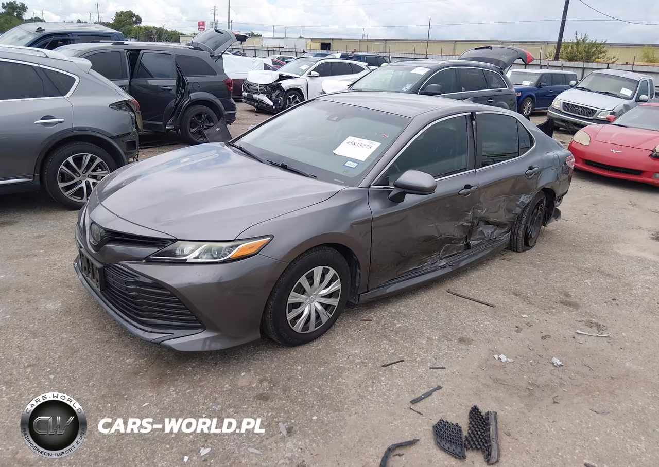 2019 Toyota Camry L VIN:4T1B11HK1KU823464 - 2