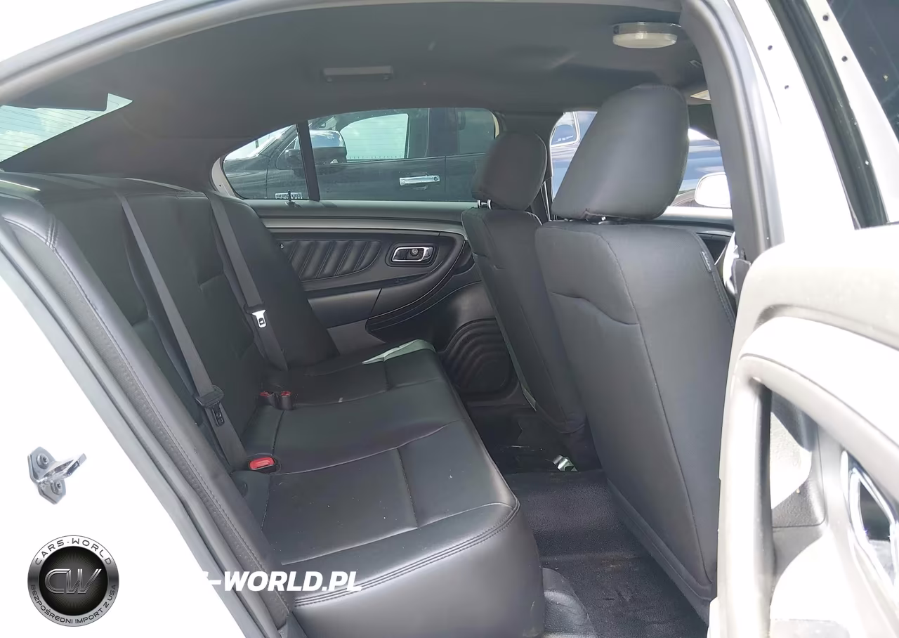 2017 Ford Police Interceptor VIN:1FAHP2L8XHG100160 - 8