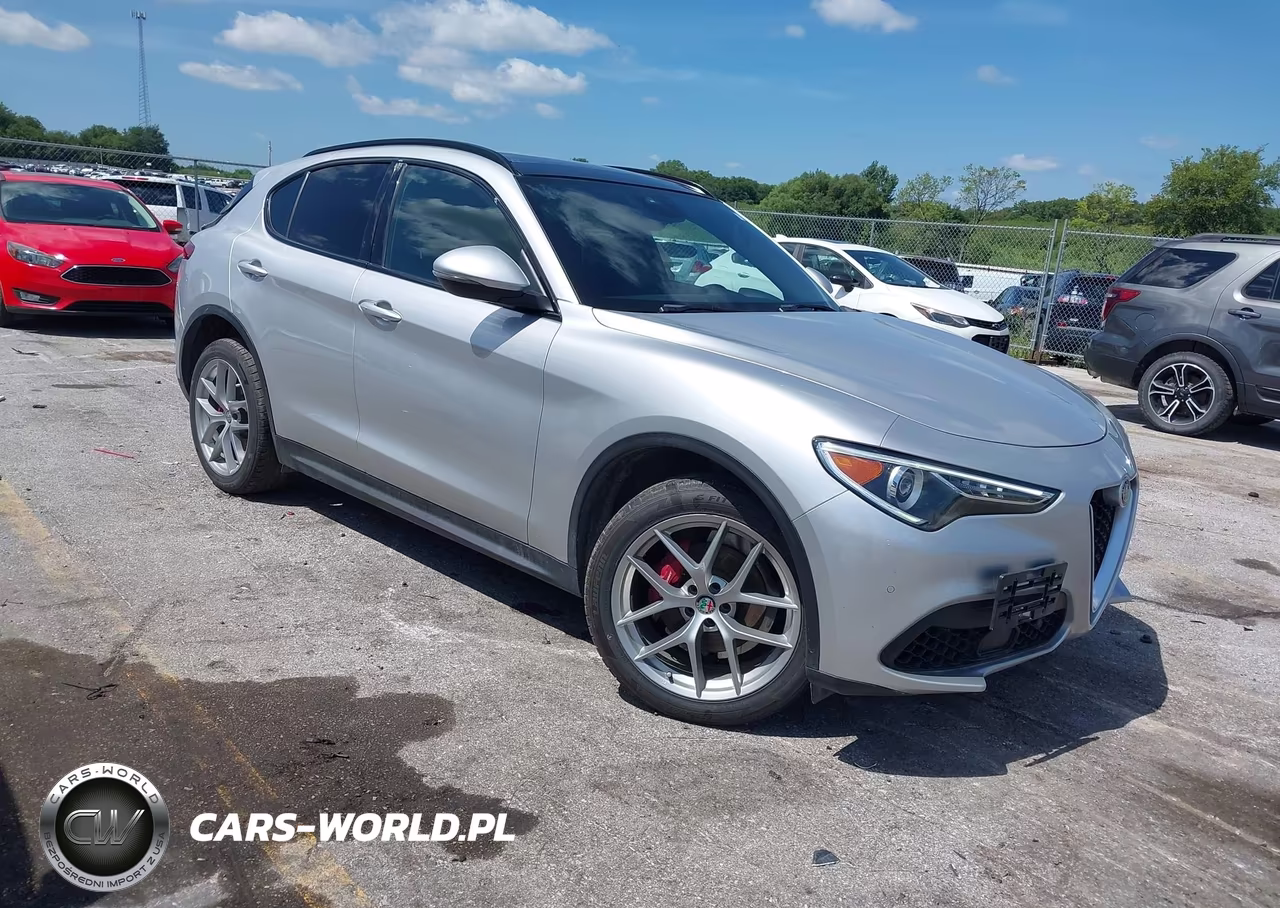 2018 Alfa Romeo Stelvio Ti Sport Awd VIN:ZASFAKNN0J7C01940 - 1