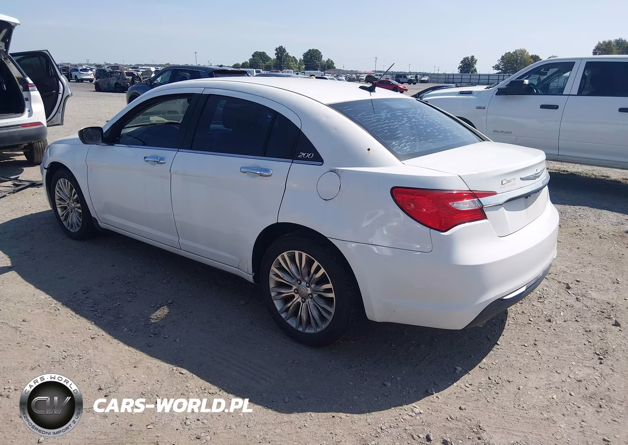 2012 Chrysler 200 Limited VIN:1C3CCBCG8CN284661 - 3