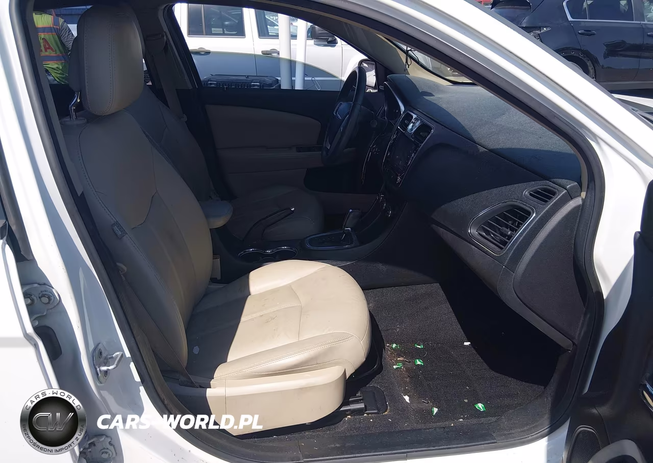 2012 Chrysler 200 Limited VIN:1C3CCBCG8CN284661 - 5