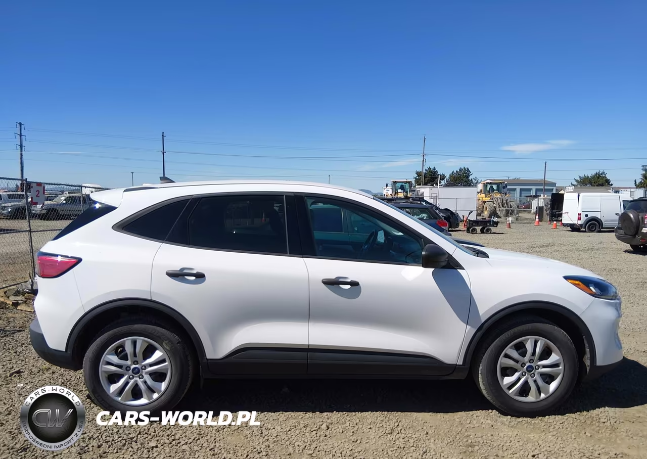 2021 Ford Escape S VIN:1FMCU9F67MUA82188 - 18