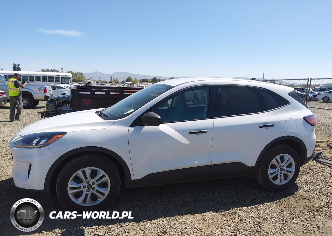 2021 Ford Escape S VIN:1FMCU9F67MUA82188 - 19