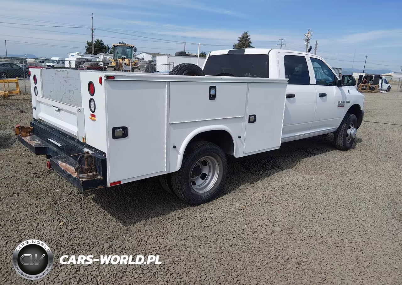 2016 Ram 3500 Chassis Tradesman-Slt-Laramie VIN:3C7WRTCJ1GG340479 - 4