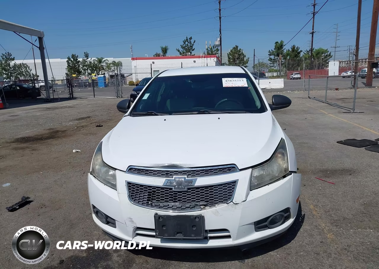2014 Chevrolet Cruze Ls VIN:1G1PA5SG3E7194677 - 13