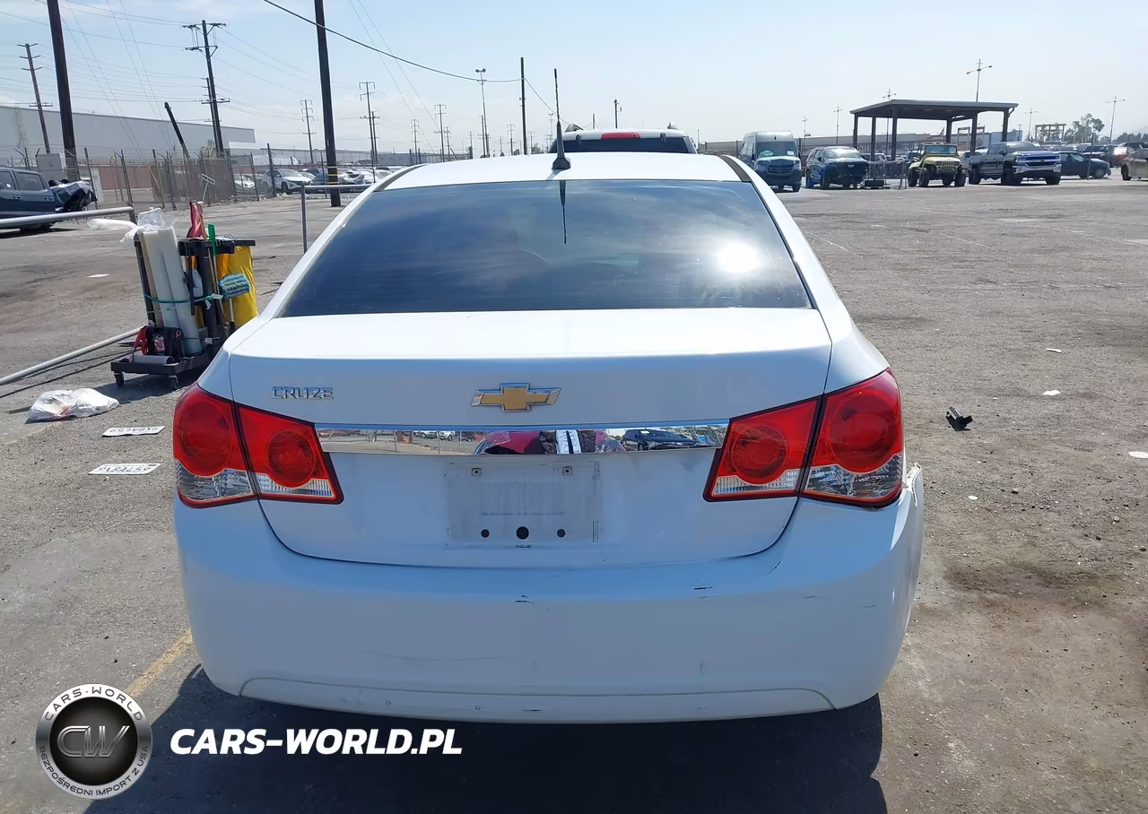 2014 Chevrolet Cruze Ls VIN:1G1PA5SG3E7194677 - 17