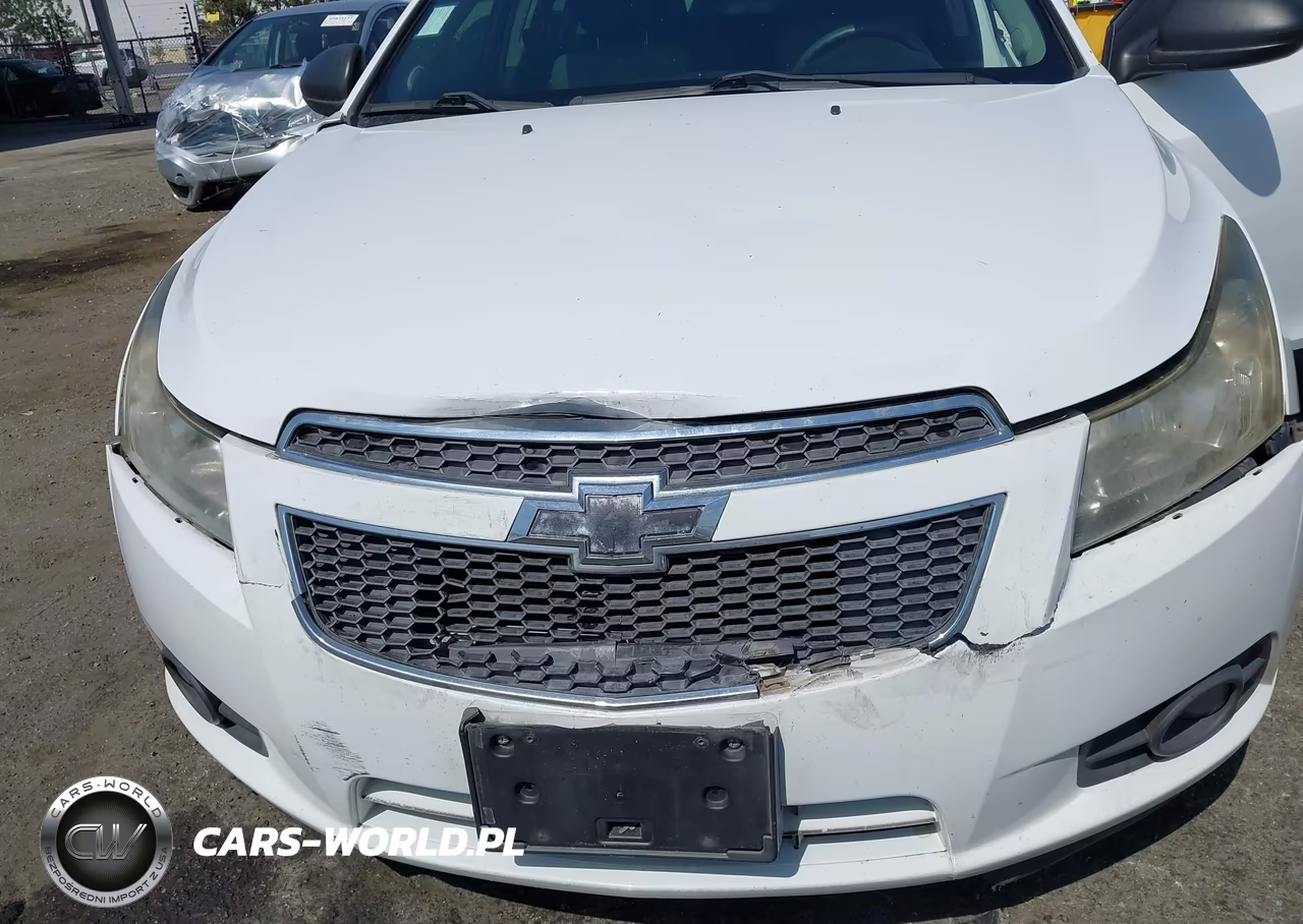 2014 Chevrolet Cruze Ls VIN:1G1PA5SG3E7194677 - 6