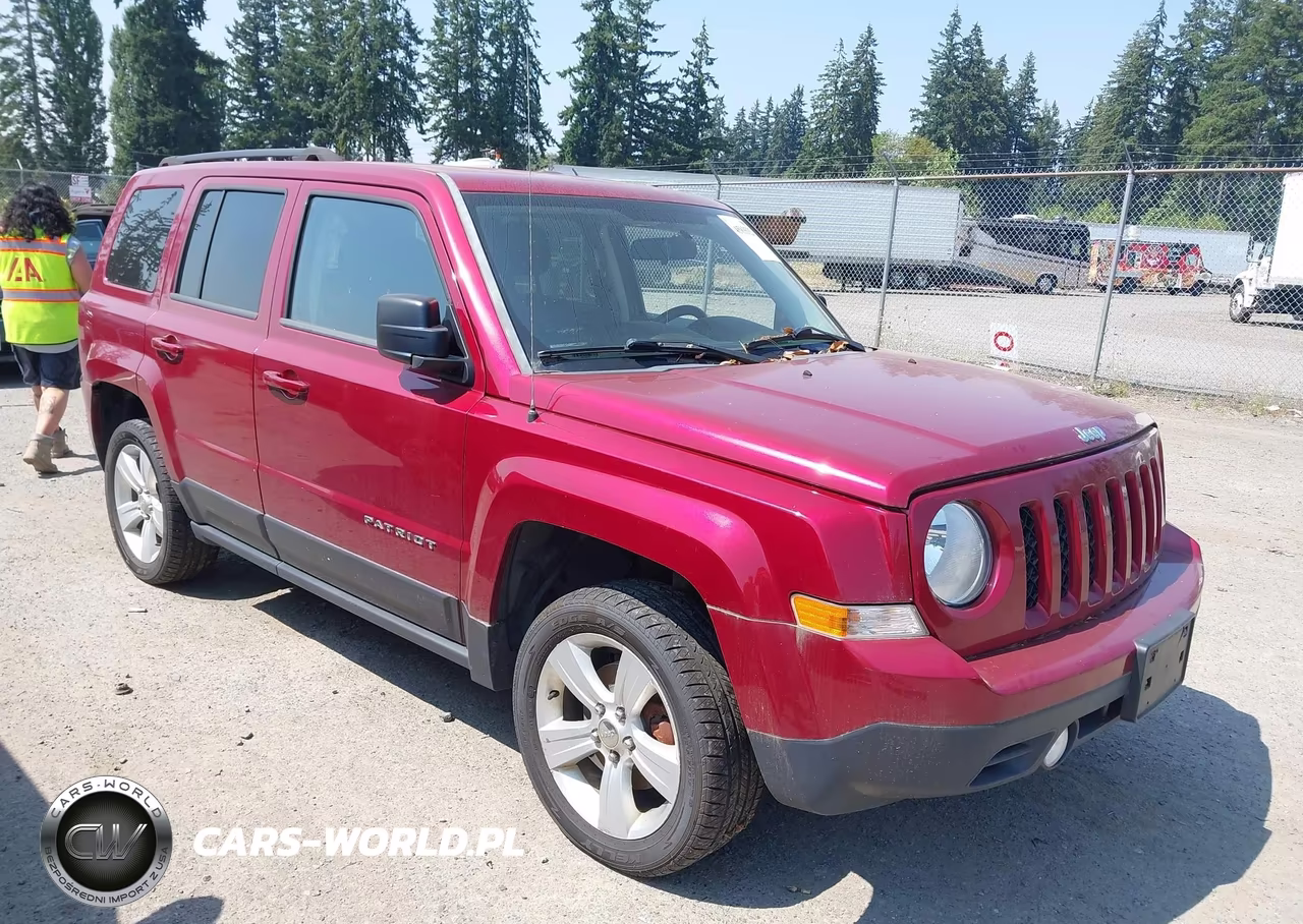 2015 Jeep Patriot Latitude – zdjęcie 1 z 11
