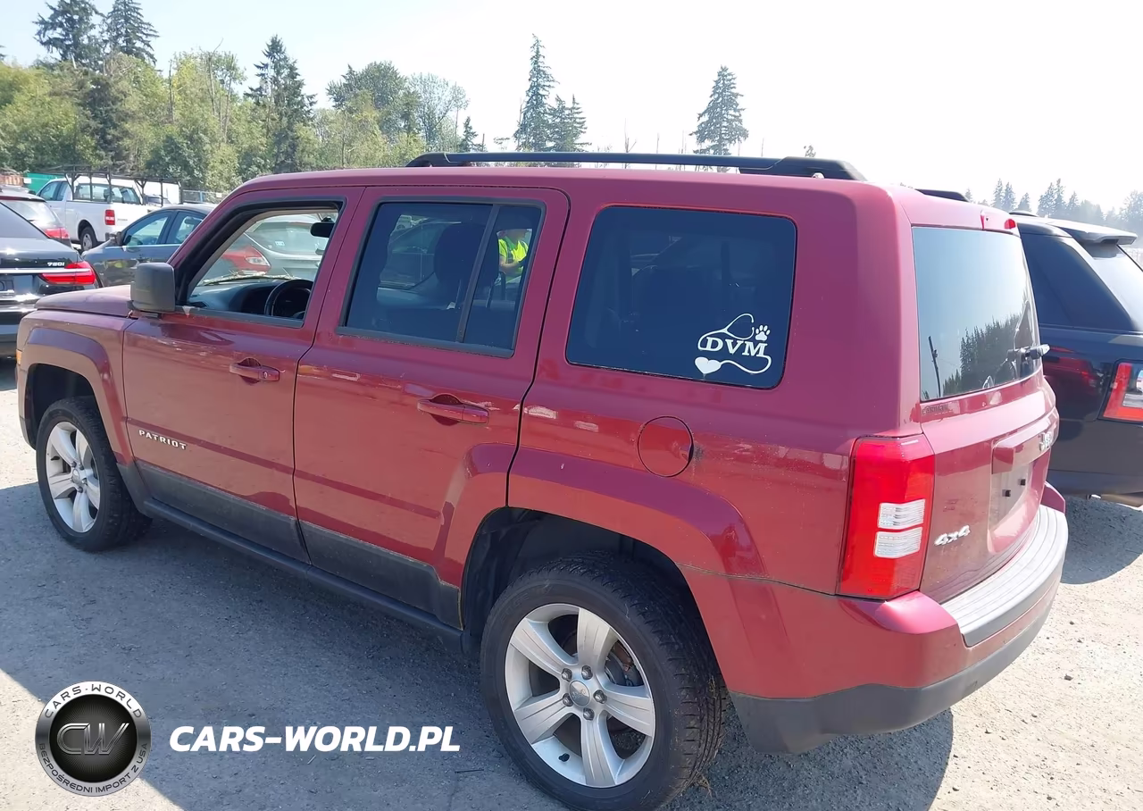 2015 Jeep Patriot Latitude VIN:1C4NJRFBXFD248967 - 3