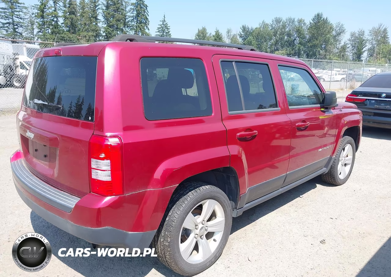 2015 Jeep Patriot Latitude VIN:1C4NJRFBXFD248967 - 4