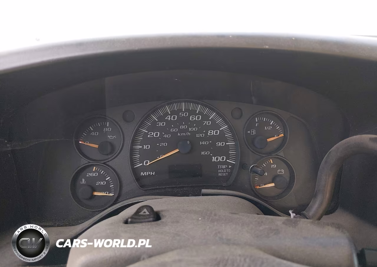 2005 Chevrolet Express VIN:1GCGG25V151267160 - 18