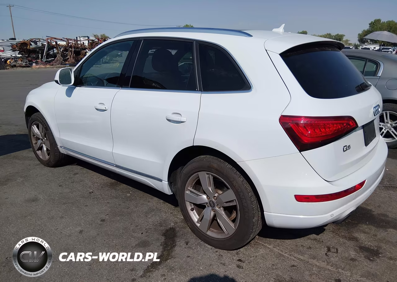 2014 Audi Q5 2.0T Premium VIN:WA1LFAFP4EA054970 - 3