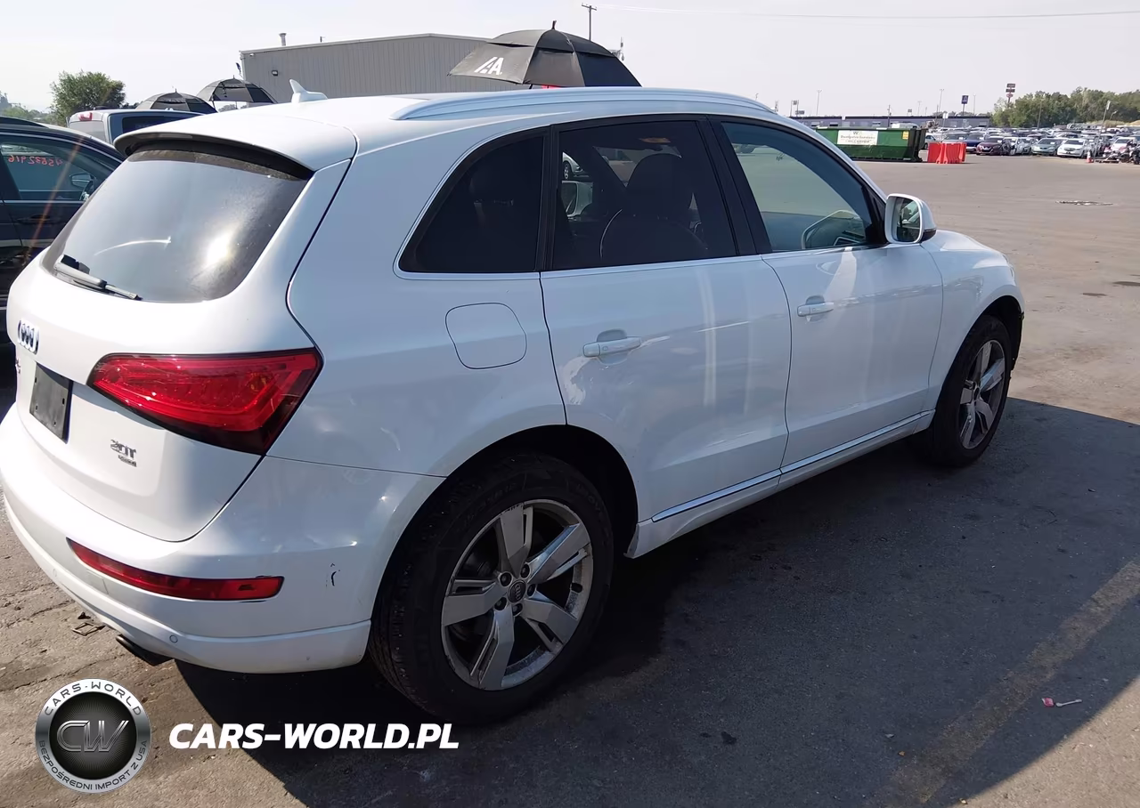 2014 Audi Q5 2.0T Premium VIN:WA1LFAFP4EA054970 - 4