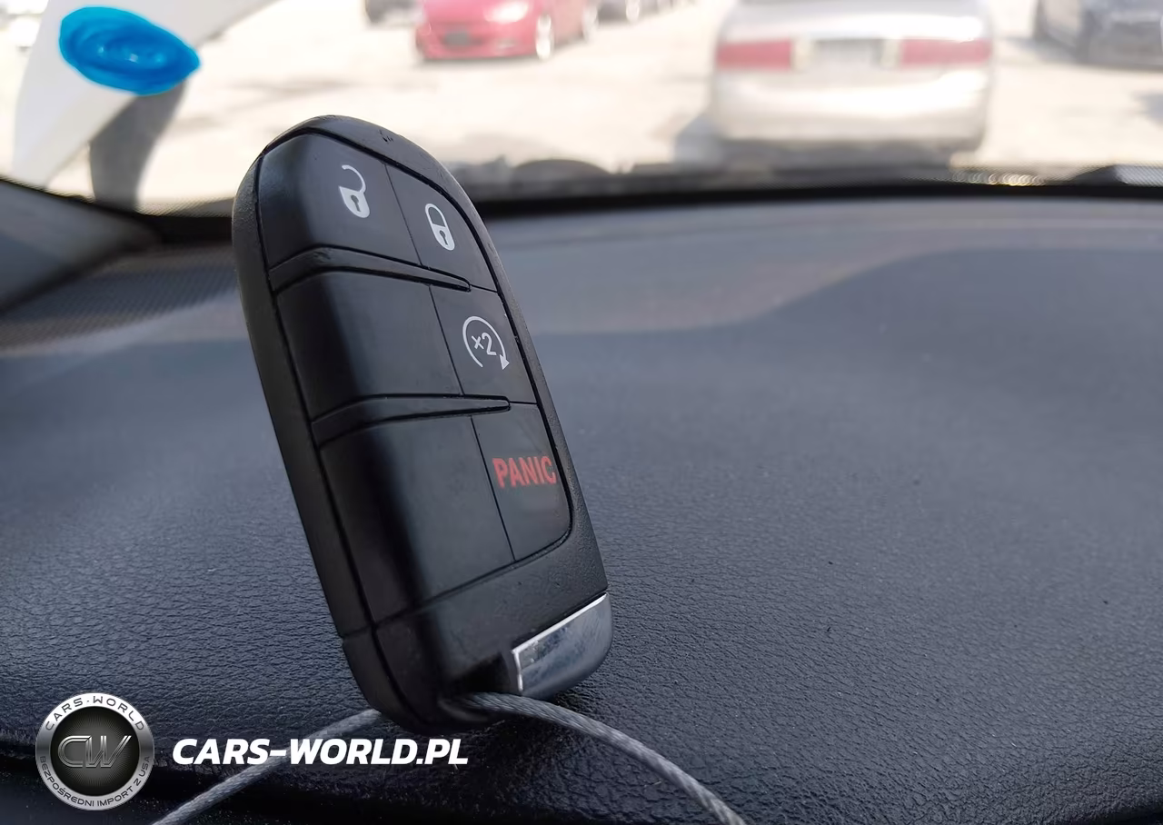 2020 Jeep Renegade Upland 4X4 VIN:ZACNJBAB0LPK98706 - 11