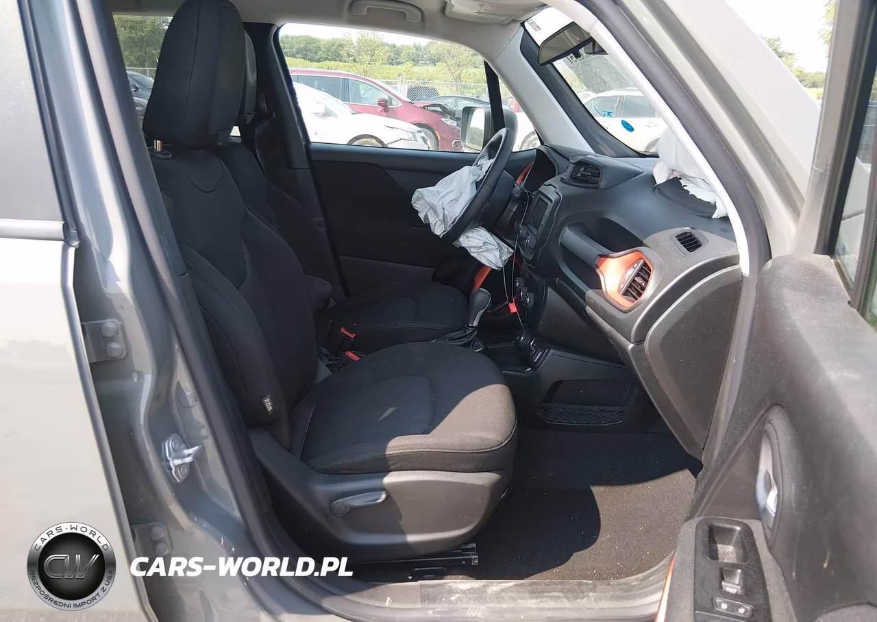 2020 Jeep Renegade Upland 4X4 VIN:ZACNJBAB0LPK98706 - 5