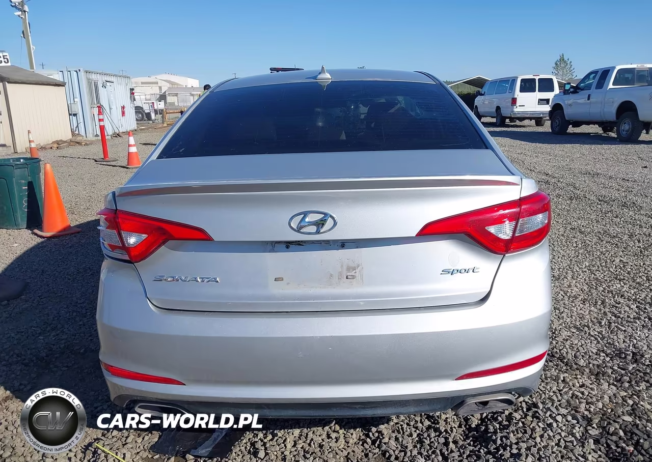 2015 Hyundai Sonata Sport VIN:5NPE34AFXFH022736 - 17